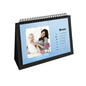 Calendario de escritorio I Gift 10x15 con anillas, mostrando el mes de Marzo personalizado con foto de madre y bebé