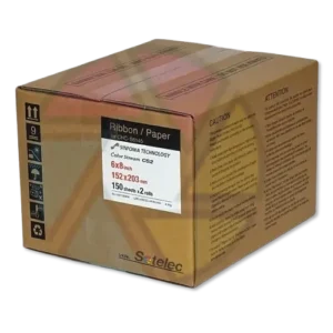 Caja del kit de consumibles Sinfonia con el logo de Sinfonia, mostrando los rollos de papel fotográfico y la cinta de tinta para impresoras CS2, tamaño 6x8 pulgadas