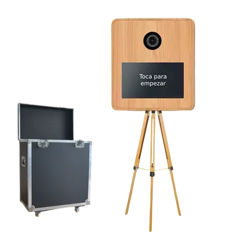 Fotomatón profesional rústico acabado en madera natural con patas desmontables y maleta rígida flight case para eventos.